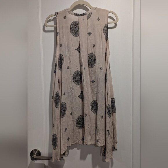 008 FREE  PEOPLE S Tree SWING Medallion Print Tunic Mini Dress Boho Festival - Picture 7 of 8